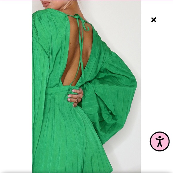 Red Plunge Pleated Romper- Size 8 - Picture 2 of 5